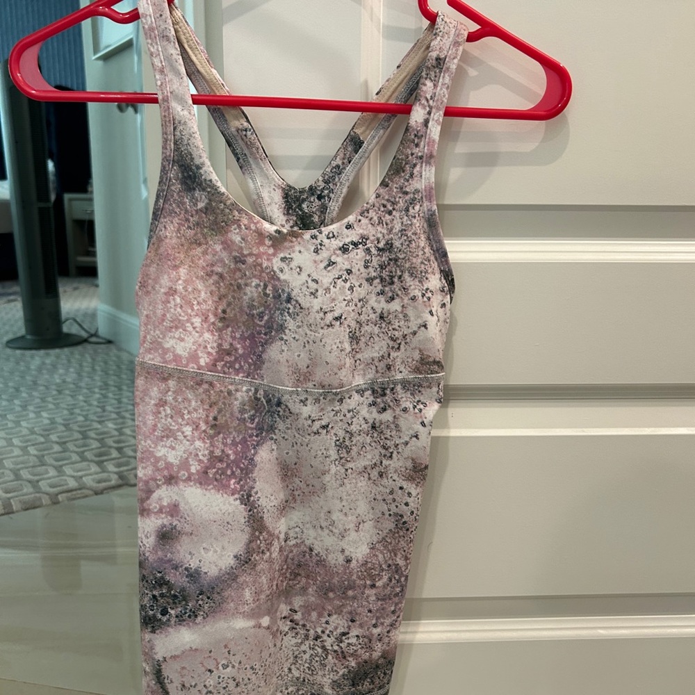 Lululemon tank, size 2, multicolored